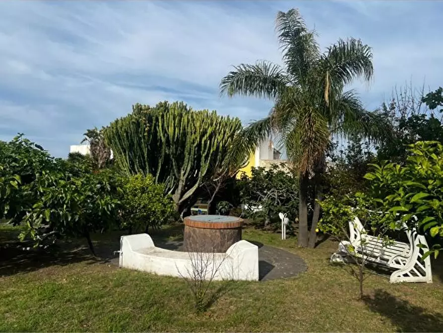 Immagine 49 di Casa indipendente in vendita  in via Umberto I 1 a Santa Marina Salina