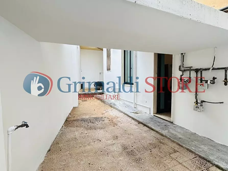 Immagine 18 di Trilocale in vendita  in Viale Japigia 27 a Lecce