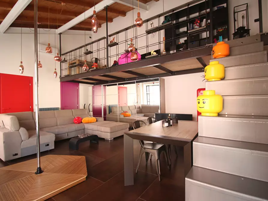 Immagine 6 di Loft/Open space in vendita  in Via Francesco Anzani 12 a Como