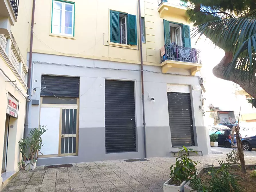 Immagine 5 di Locale commerciale in vendita  in Via Felice Bisazza 57 a Messina