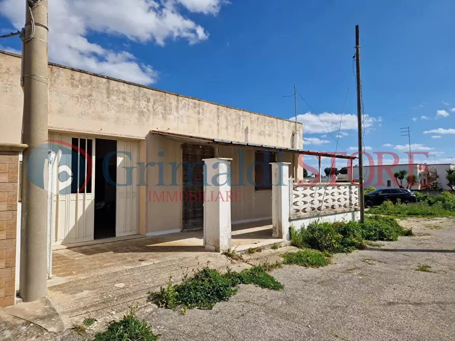 Immagine 51 di Casa indipendente in vendita  a Manduria