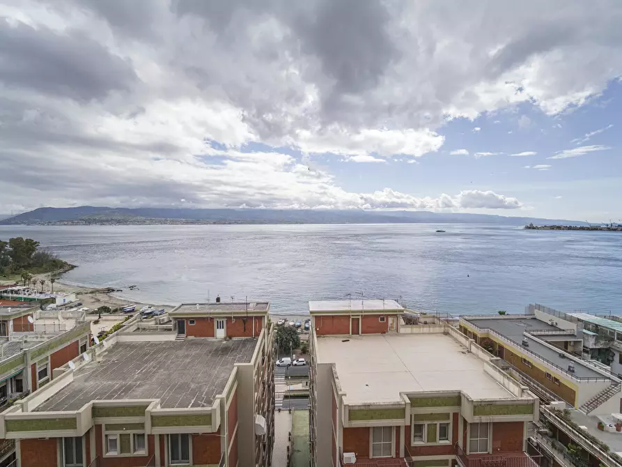 Immagine 1 di Attico in vendita  a Messina