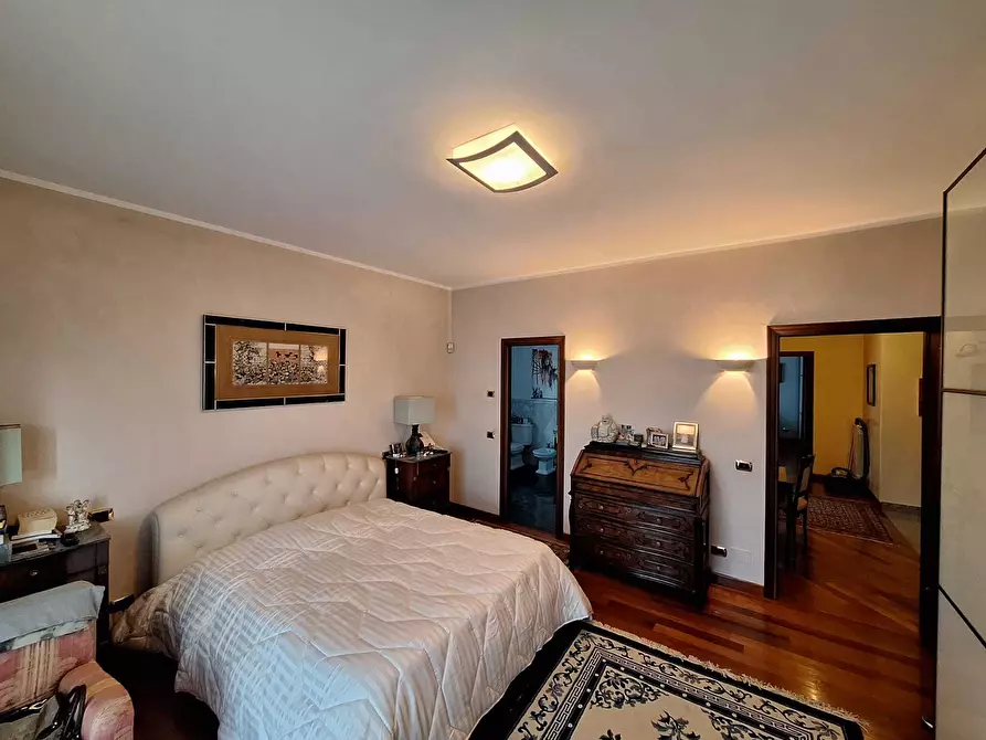 Immagine 23 di Villa in vendita  a Caresanablot