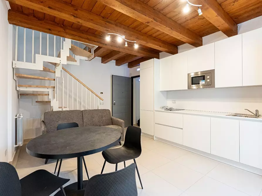 Immagine 3 di Appartamento in affitto  in Via Re Martino 83 a Aci Castello