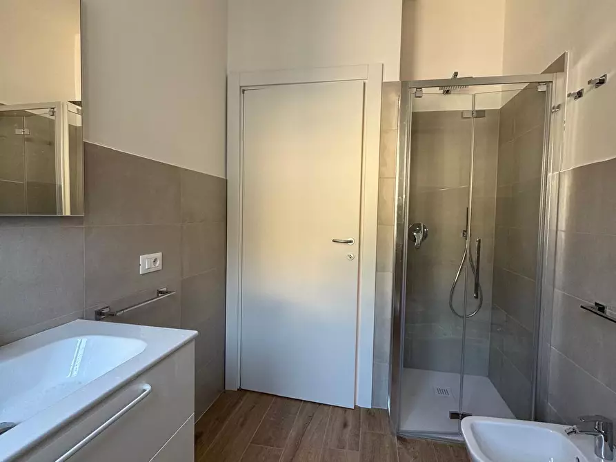 Immagine 8 di Trilocale in affitto  in Via Tommaso Grossi 8 a Como