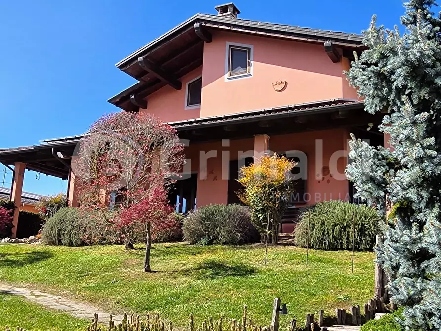 Immagine 1 di Villa in vendita  in Via Giovanni Antonio Comissetti 1 a Pezzana