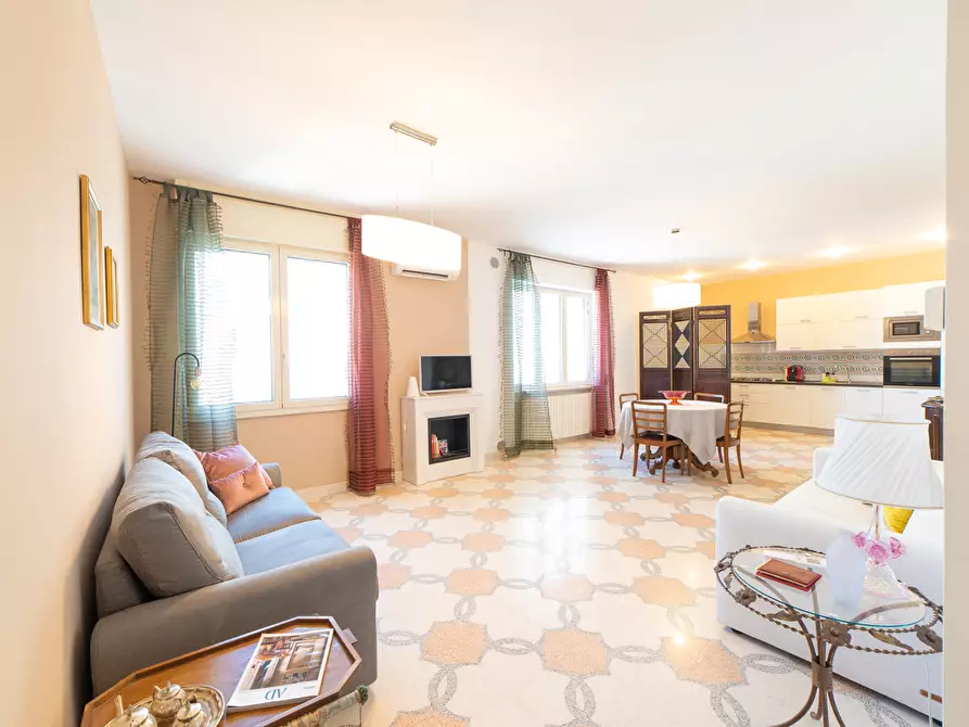 Immagine 1 di Bilocale in affitto  in Vico Storella a Lecce