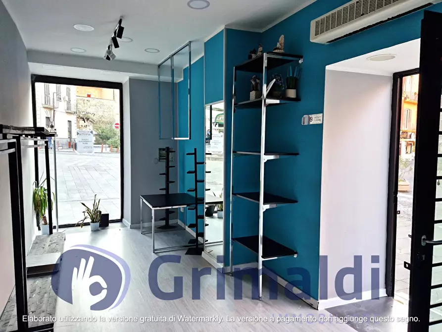 Immagine 7 di Locale commerciale in affitto  in P.zza Della Repubblica 66 a Pozzuoli