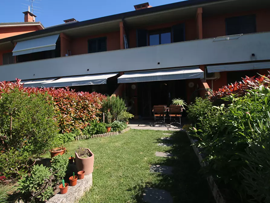 Immagine 38 di Villetta a schiera in vendita  in Via Somaini 3 a San Fermo Della Battaglia