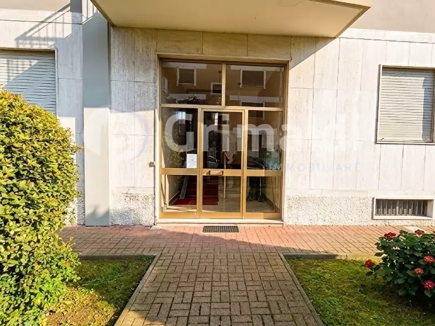 Immagine 17 di Trilocale in vendita  in Via Chivasso 27/A a Vercelli