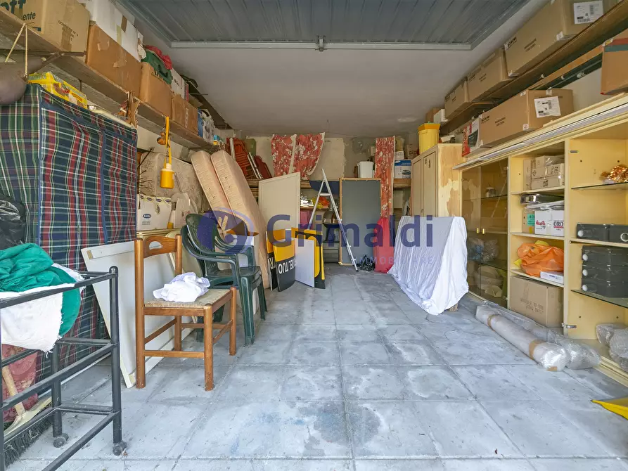 Immagine 26 di Trilocale in vendita  in Piazzale Milano 5 a Lecce