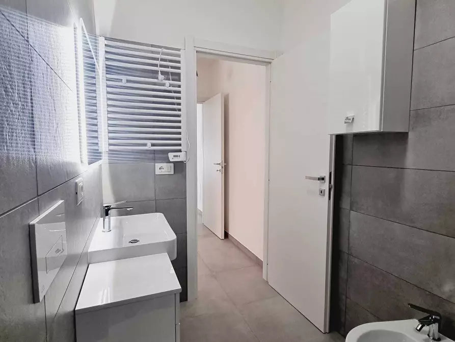 Immagine 30 di Trilocale in vendita  in Via Piemonte 9 a Aprilia