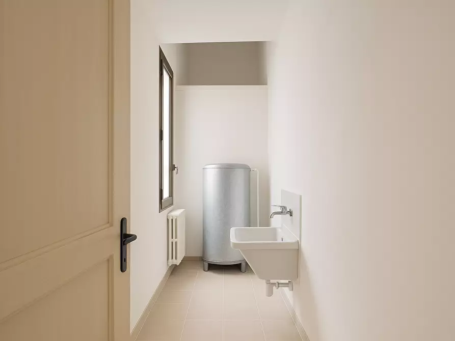 Immagine 7 di Pentalocale in vendita  in Vico dei Fieschi 2 a Lecce