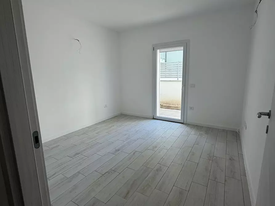 Immagine 8 di Appartamento in vendita  in Via Pratica di Mare a Pomezia