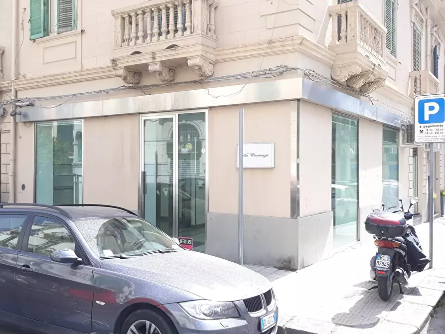 Immagine 3 di Locale commerciale in vendita  in Via Centonze 29 a Messina