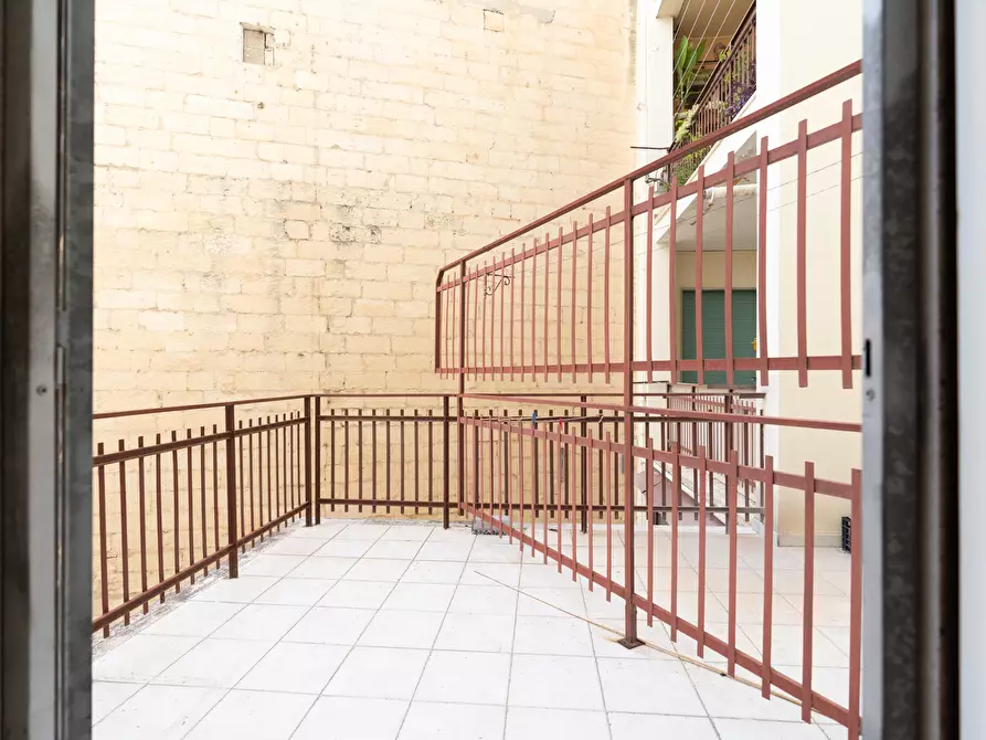 Immagine 18 di Pentalocale in vendita  in Via Salvatore Grande 12 a Lecce