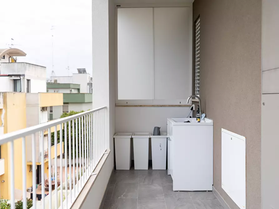 Immagine 46 di Bilocale in vendita  in Via Oronzo de Donno 5 a Lecce