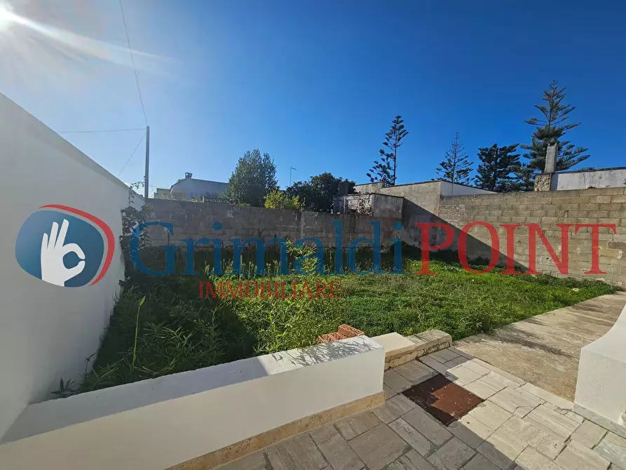 Immagine 31 di Casa indipendente in vendita  in SP366 67 a Melendugno