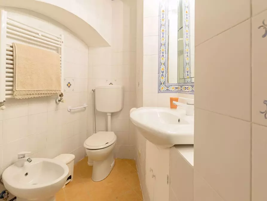 Immagine 9 di Appartamento in vendita  in Via Fontana Vecchia 5 a Taormina