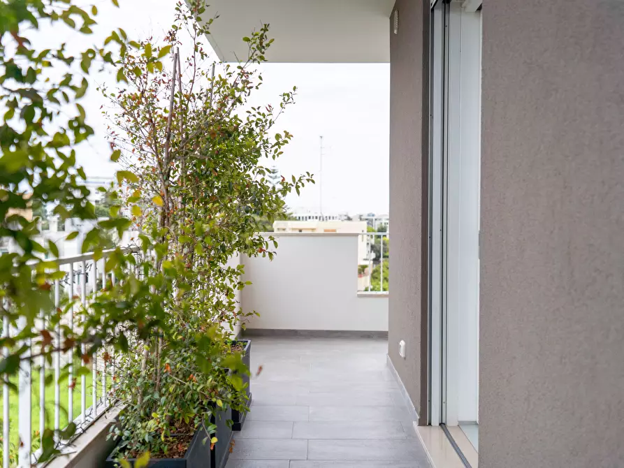 Immagine 45 di Bilocale in vendita  in Via Oronzo de Donno 5 a Lecce