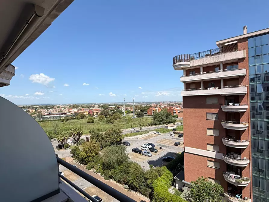 Immagine 4 di Appartamento in vendita  in Via Francesco Menzio a Roma