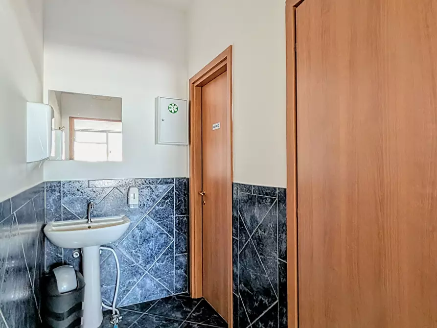 Immagine 20 di Bar / Ristorante in vendita  in Via Caprioli 2 a Nettuno