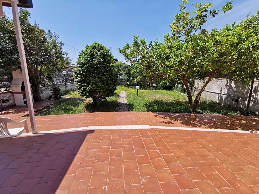Immagine 15 di Villa in affitto  in Via Madonna del Pantano 40 a Giugliano In Campania