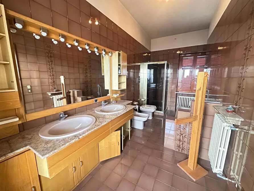 Immagine 8 di Casa bifamiliare in vendita  in Via Guglielmo Marconi 29 a Prarolo