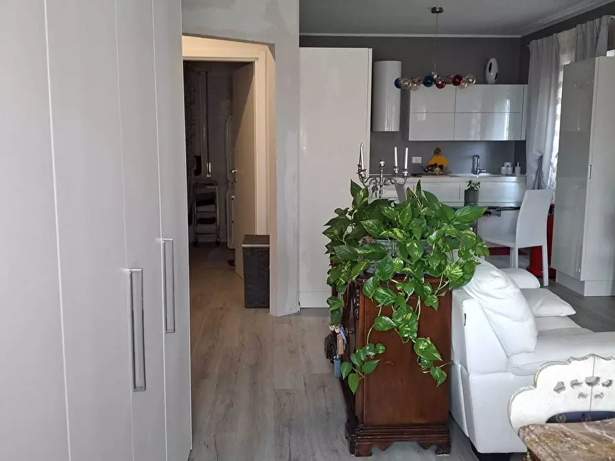 Immagine 4 di Bilocale in vendita  in Via Calbera 14 a Sormano