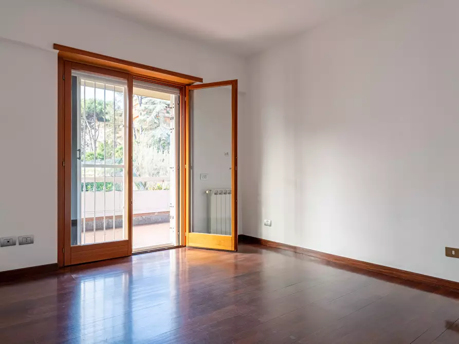 Immagine 13 di Appartamento in vendita  in Via Pietro de Francisci a Roma