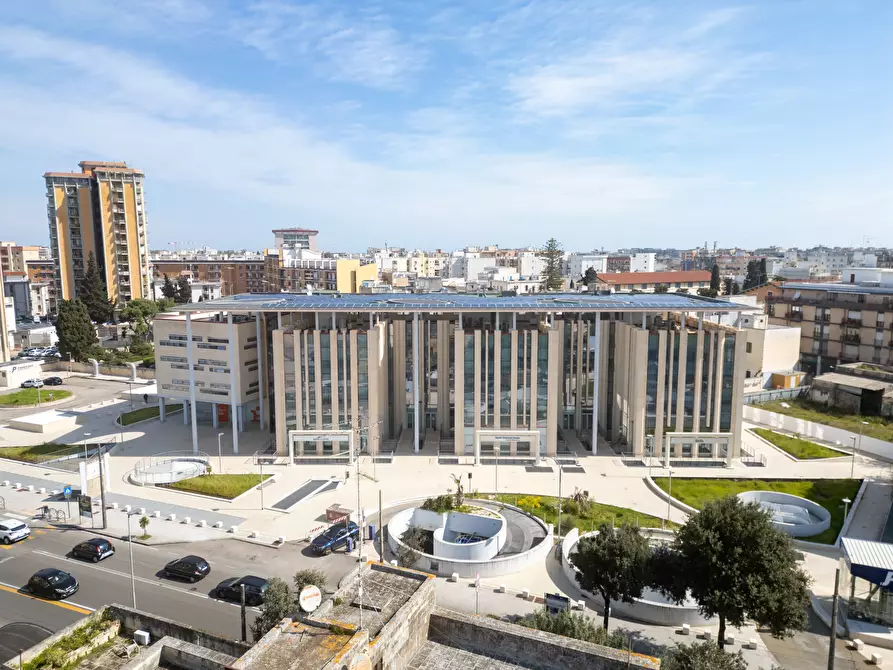 Immagine 57 di Ufficio in vendita  in Via Colonnello Archimede Costadura 2C a Lecce