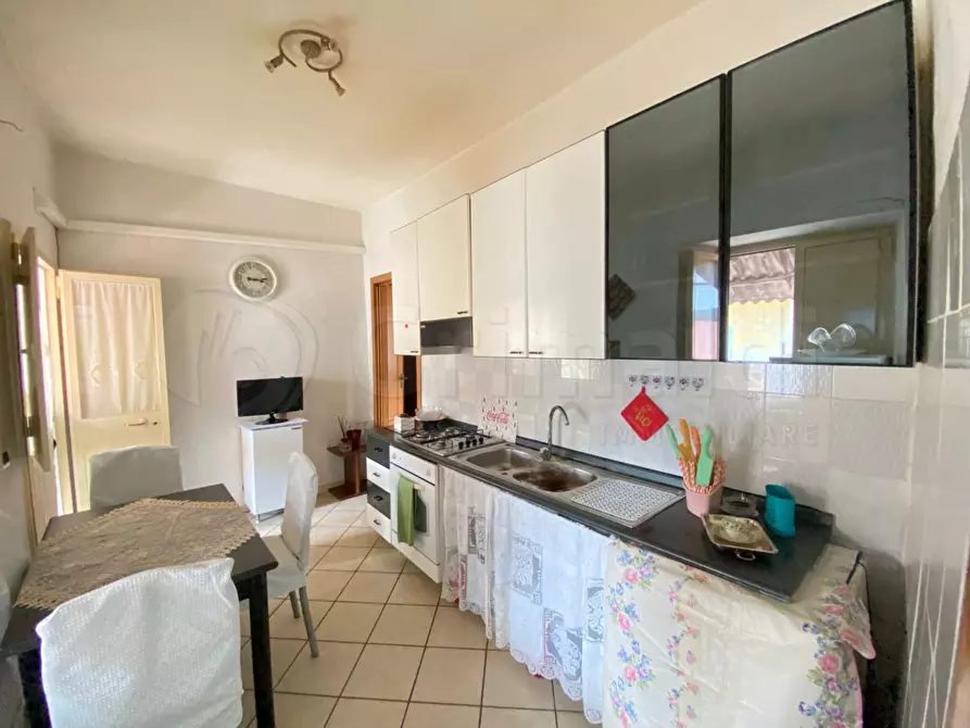 Immagine 2 di Bilocale in vendita  a Giugliano In Campania