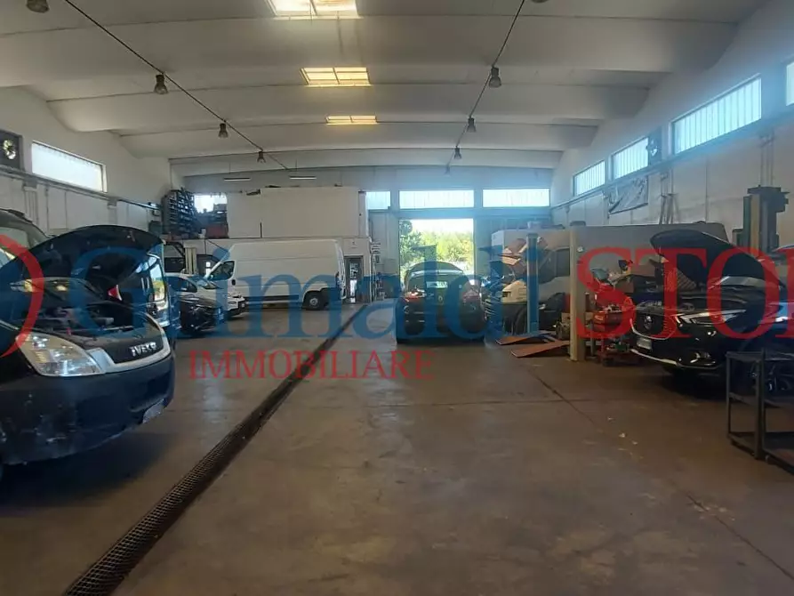 Immagine 30 di Attività artigianale in vendita  in Via Enrico Fermi 32 a Brindisi