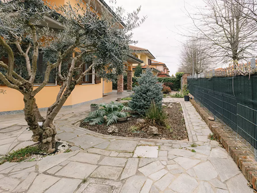 Immagine 2 di Villa in vendita  in Via Giovanni Falcone 5 a Stroppiana