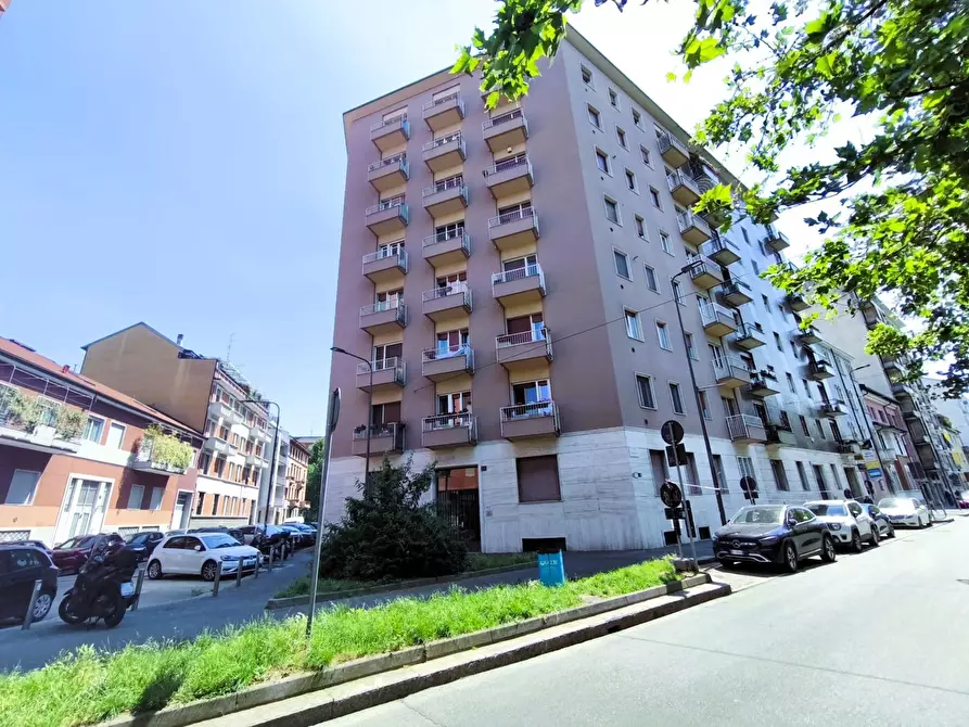 Immagine 3 di Appartamento in vendita  in Viale Misurata 23 a Milano