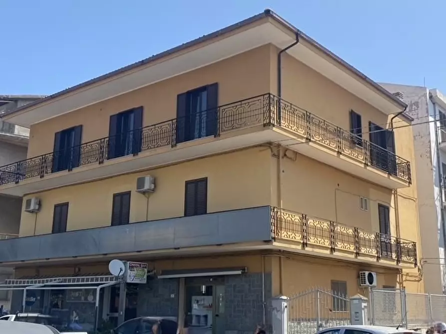 Immagine 1 di Quadrilocale in vendita  in Via della Libertà 27 a Ciro' Marina