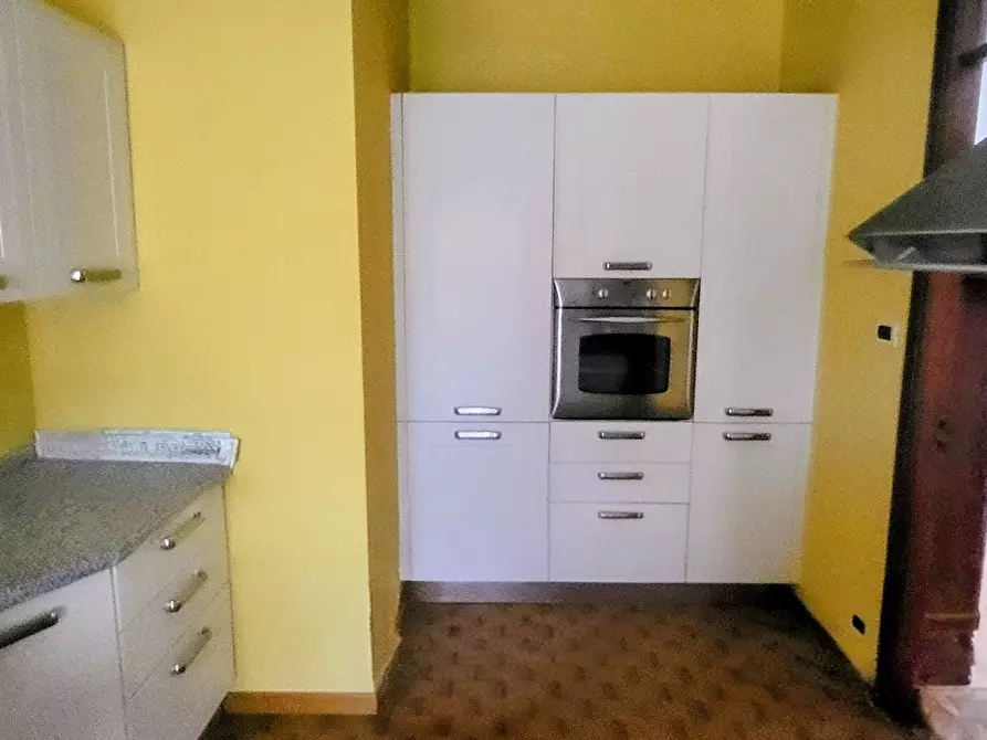 Immagine 34 di Attico in vendita  in Via Gaudenzio Ferrari 19 a Vercelli