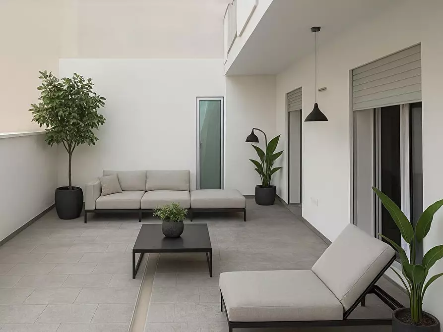 Immagine 2 di Trilocale in vendita  in Via Antonio Costanzo Casetti 2 a Lecce