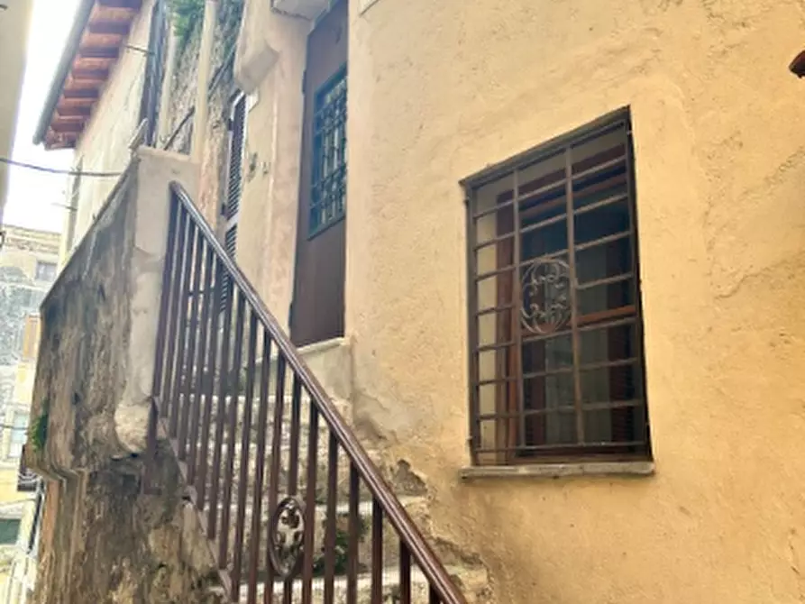 Immagine 10 di Appartamento in vendita  a Terracina