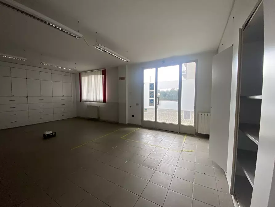 Immagine 16 di Ufficio in vendita  in Via Giuseppe Mazzini 19 a Villa Guardia