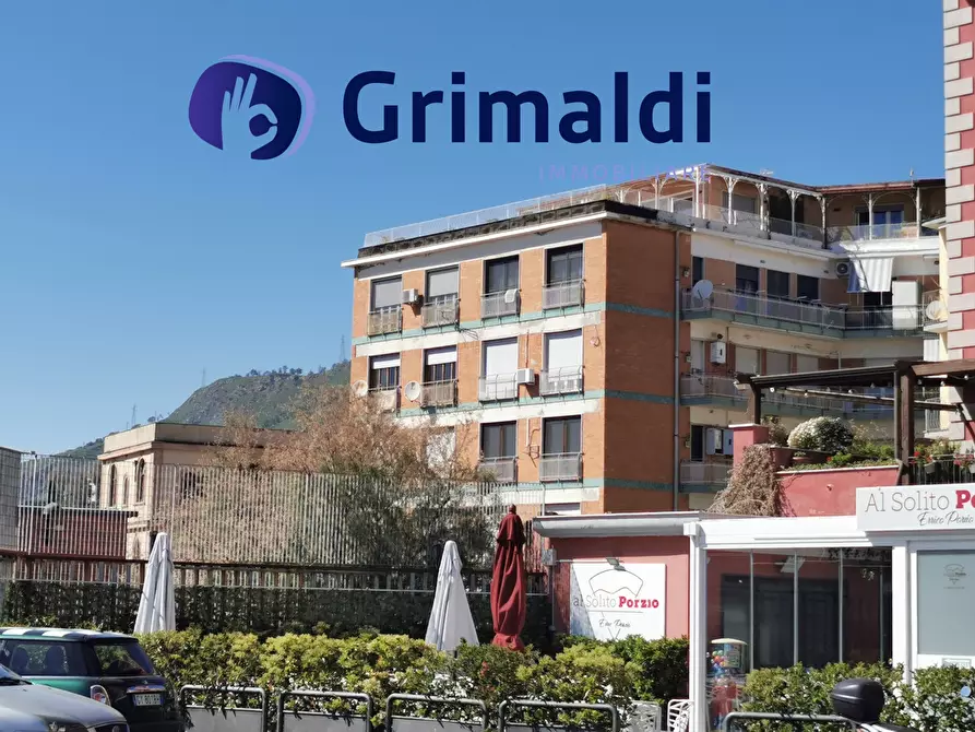 Immagine 26 di Quadrilocale in vendita  in Via Nicola Fasano 5 a Pozzuoli