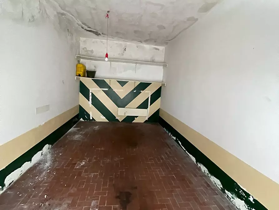 Immagine 8 di Garage in affitto  a Lecce