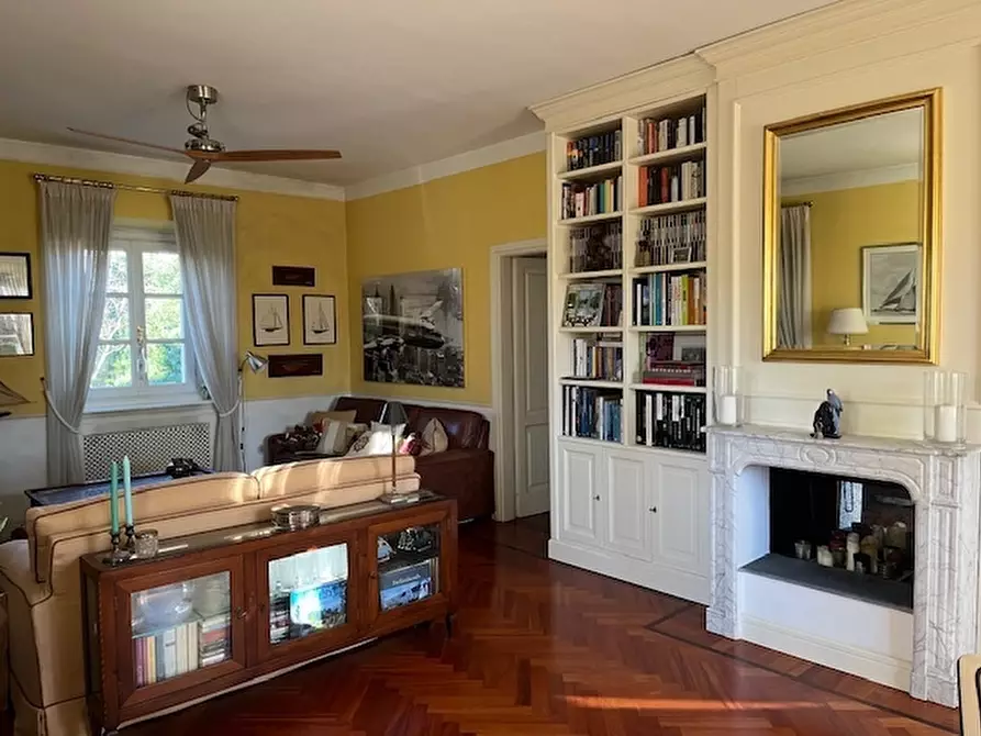 Immagine 9 di Appartamento in vendita  in Via della Noce 116 a Alzate Brianza