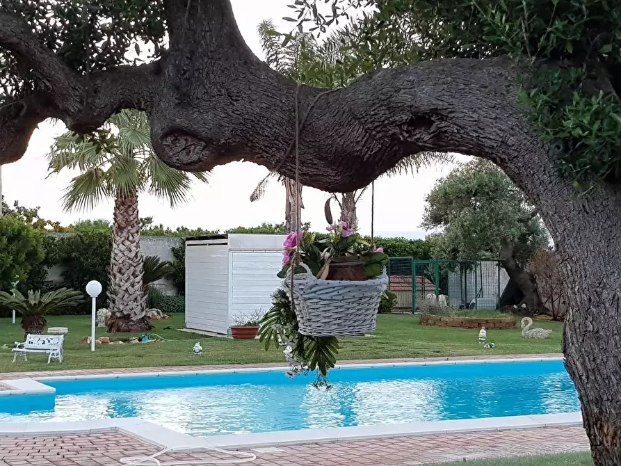 Immagine 1 di Villa in vendita  in Contrada Bellocchio a Monopoli