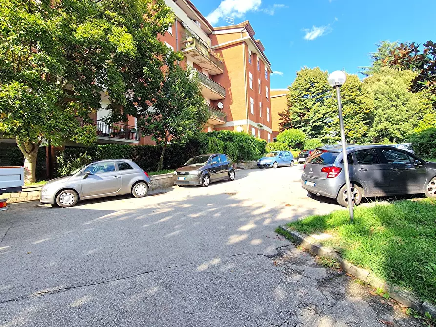 Immagine 27 di Pentalocale in vendita  in Via Antonio Annarumma 35 a Avellino