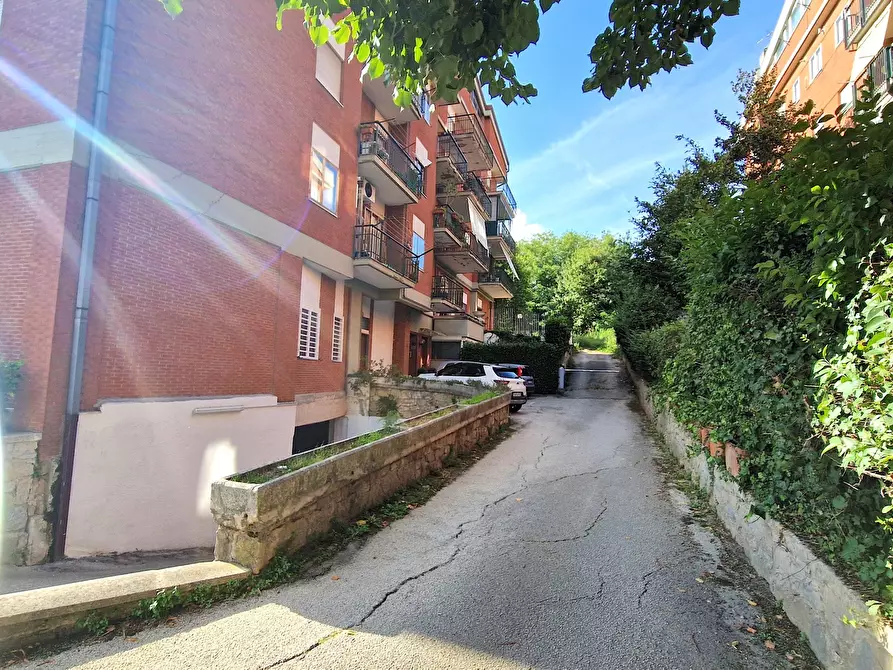 Immagine 21 di Pentalocale in vendita  in Via Antonio Annarumma 35 a Avellino