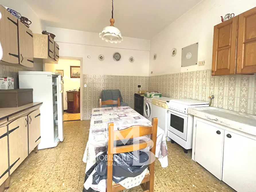 Immagine 10 di Quadrilocale in vendita  in Frazione Pannesi 53 a Lumarzo