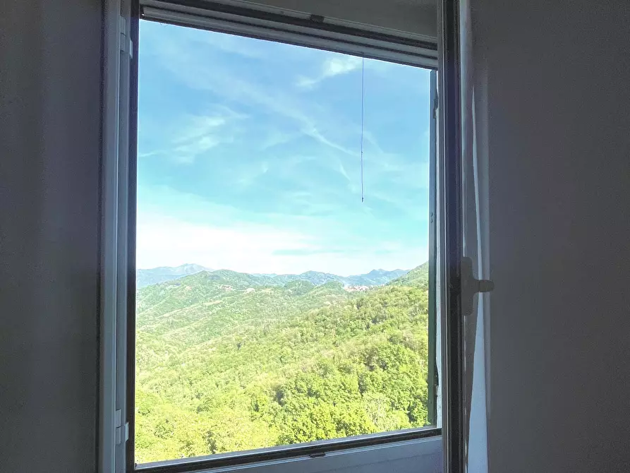 Immagine 7 di Quadrilocale in vendita  in Frazione Pannesi 53 a Lumarzo