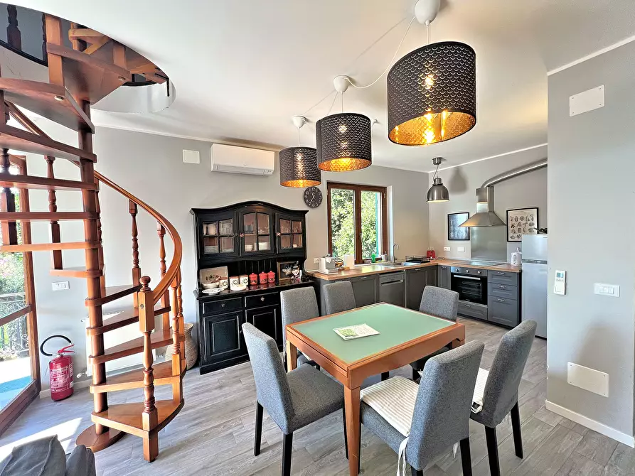 Immagine 4 di Pentalocale in vendita  in Via Salvo D'Acquisto a Recco