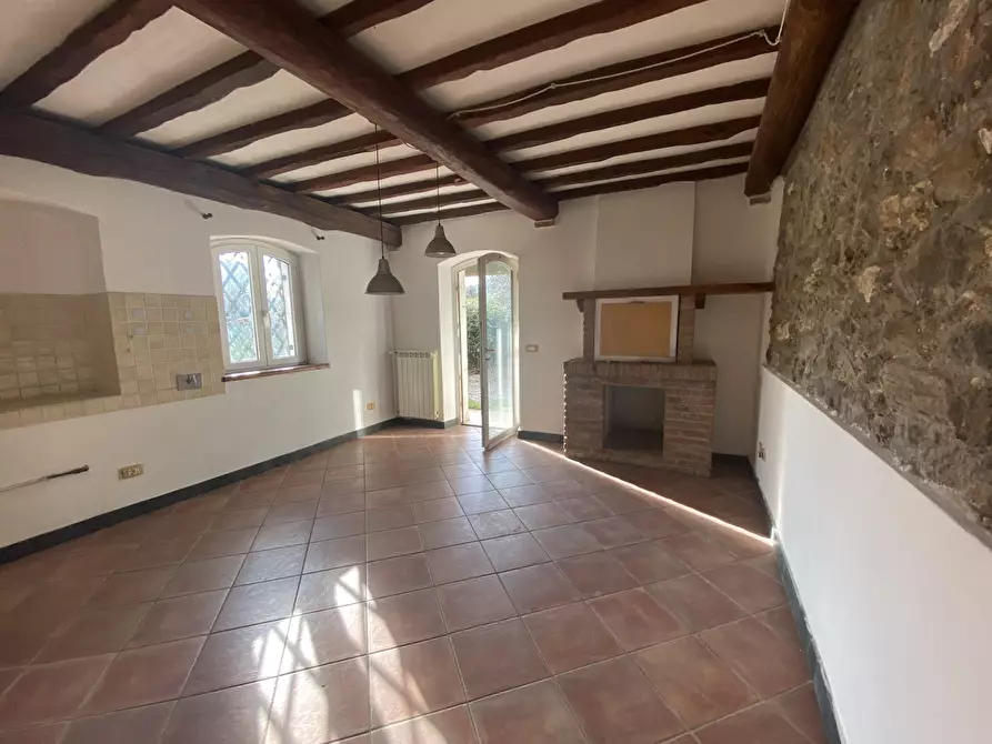 Immagine 3 di Casa indipendente in vendita  a Ameglia